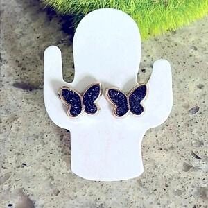 Brand  new earrings​